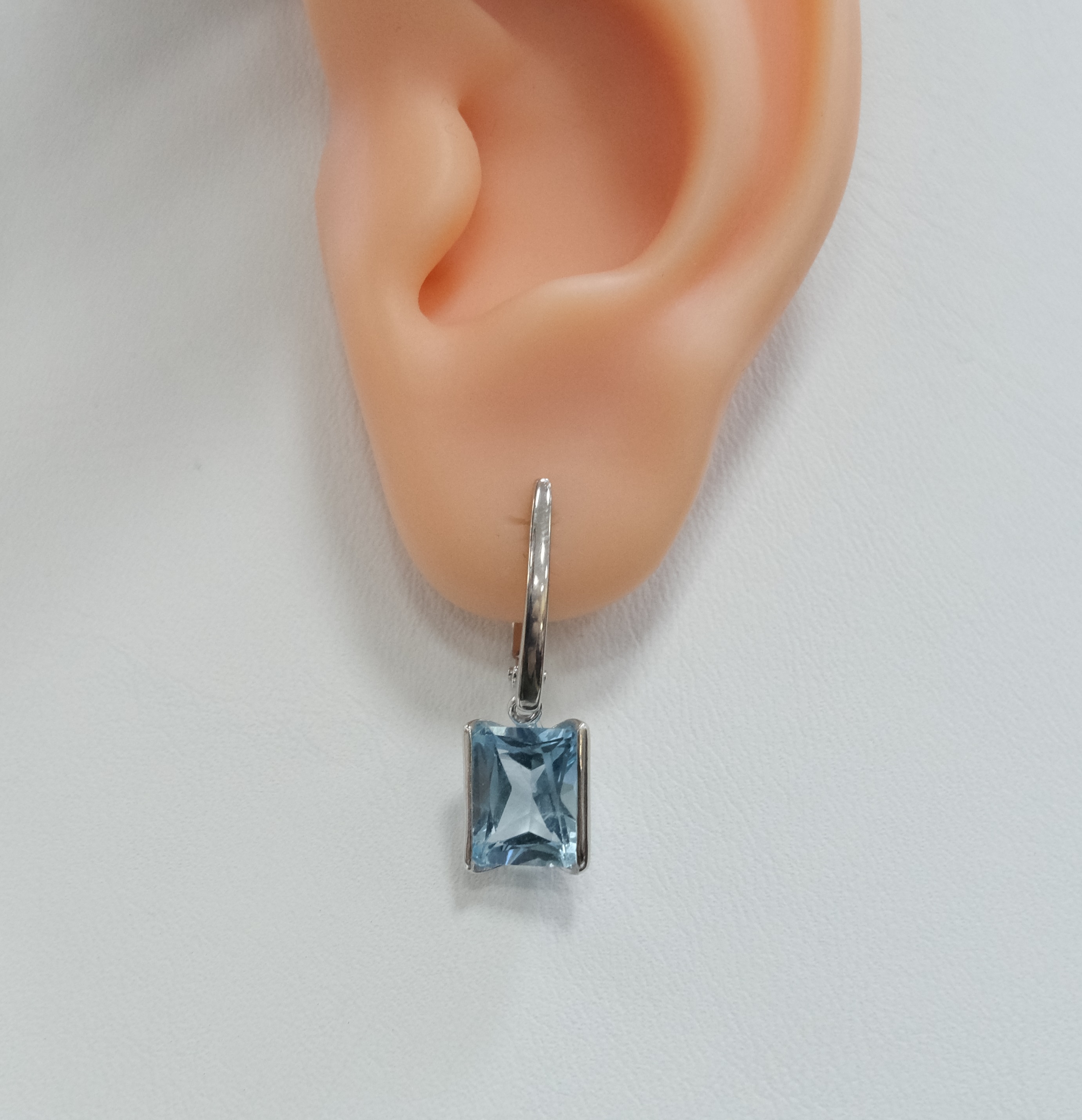 Серебряные серьги с топазами